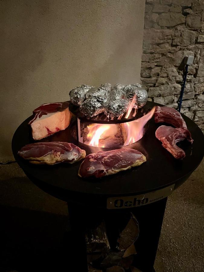 Cote-Et-Vins Gite Du Prieure Шаньи Экстерьер фото