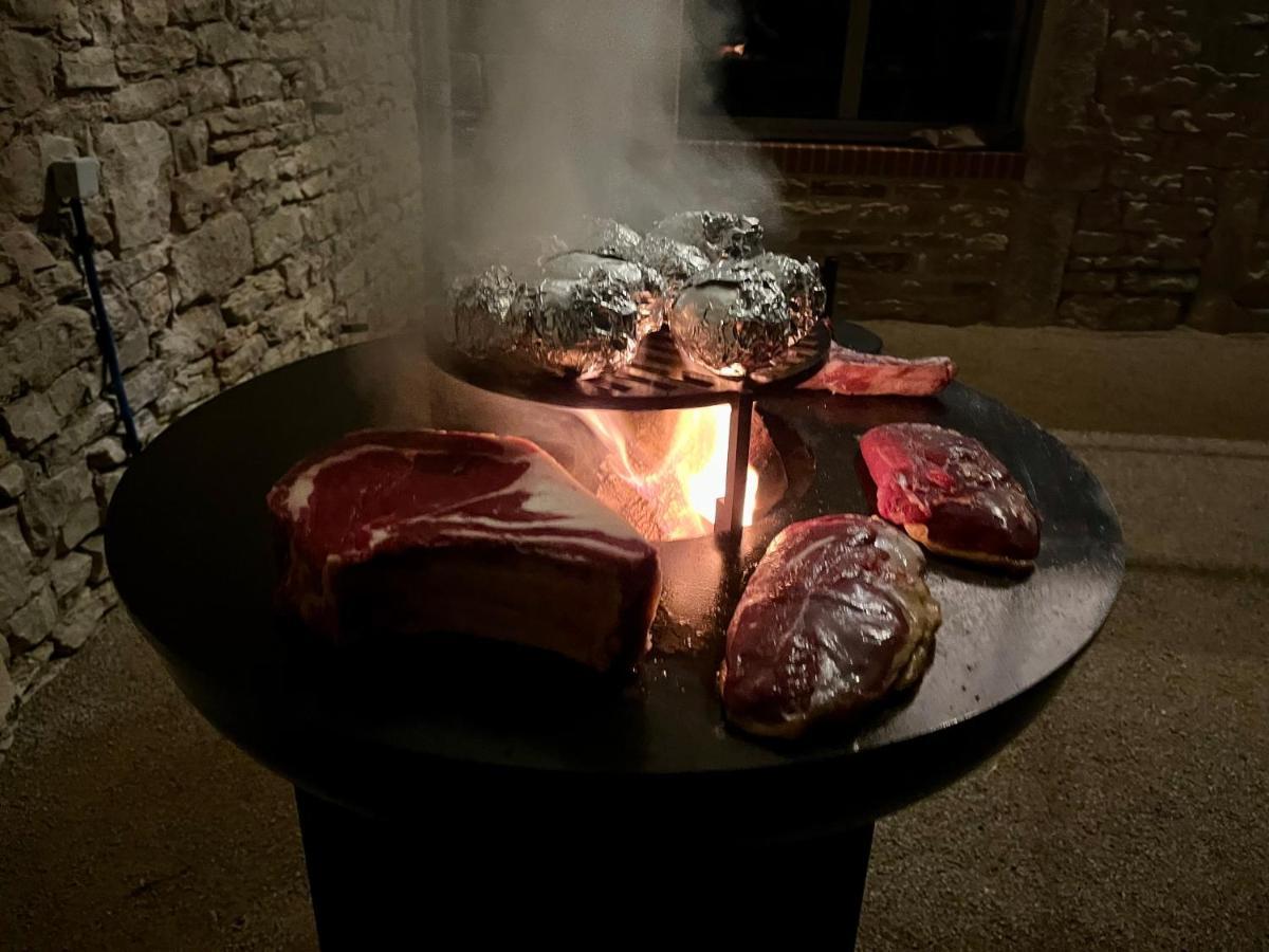 Cote-Et-Vins Gite Du Prieure Шаньи Экстерьер фото